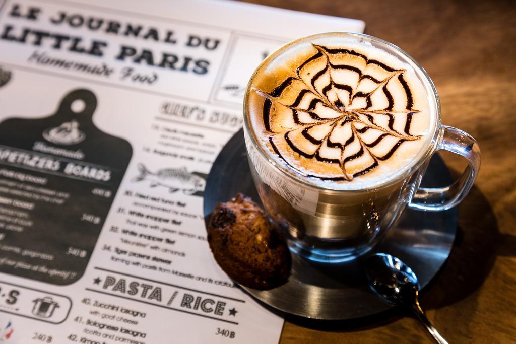 Appartamento Little Paris Phuket Esterno foto