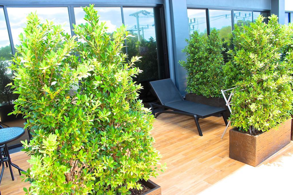 Appartamento Little Paris Phuket Esterno foto