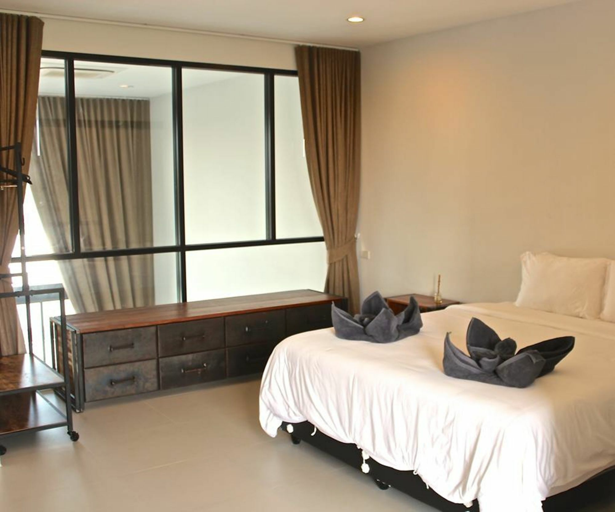 Appartamento Little Paris Phuket Esterno foto