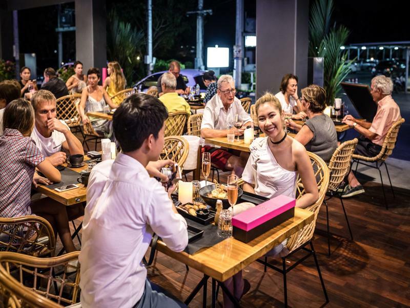 Appartamento Little Paris Phuket Esterno foto