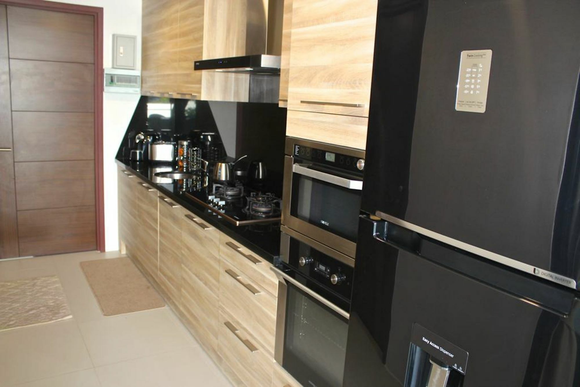 Appartamento Little Paris Phuket Esterno foto
