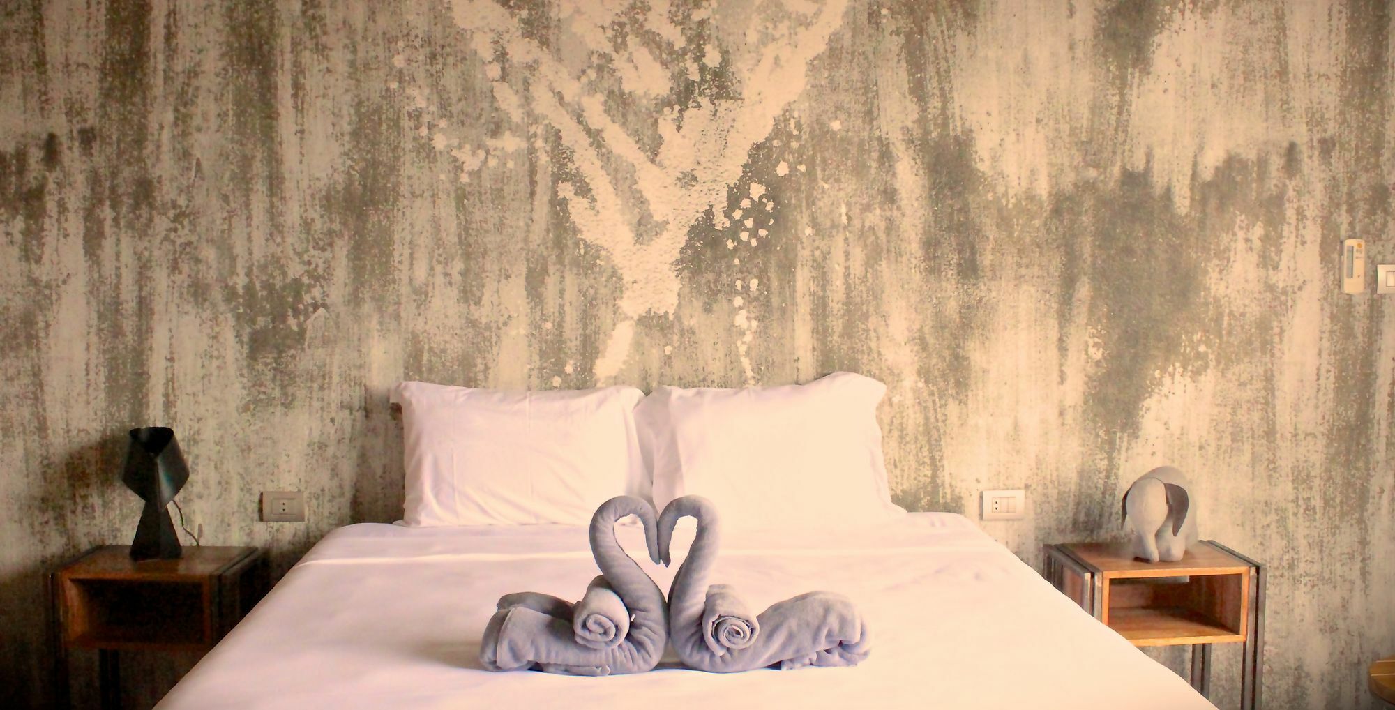Appartamento Little Paris Phuket Esterno foto