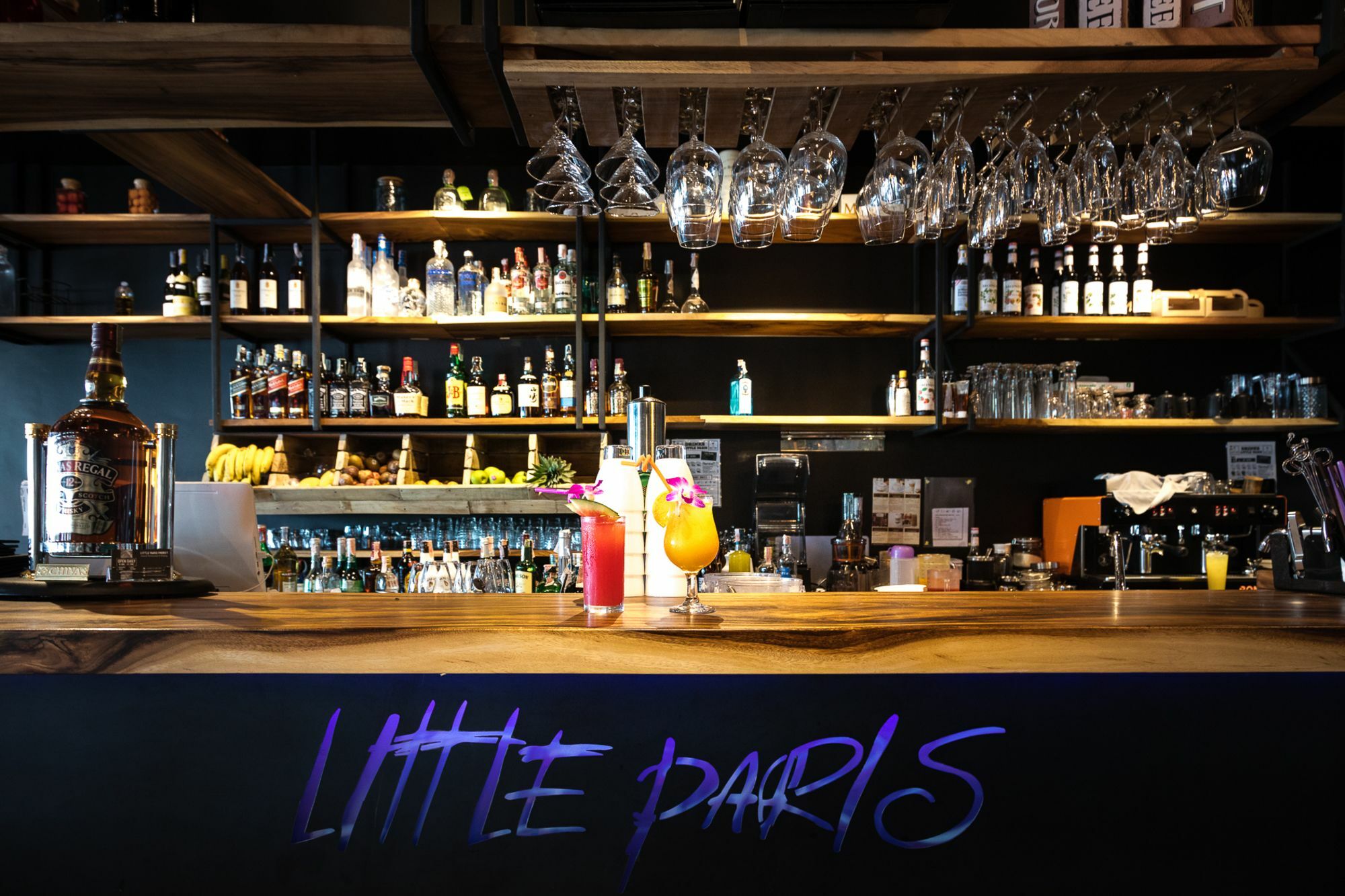 Appartamento Little Paris Phuket Esterno foto