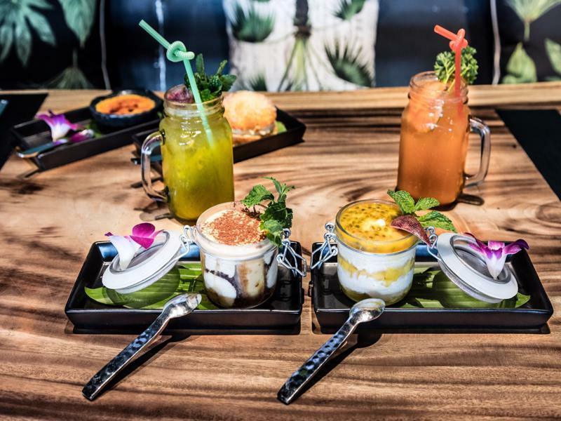 Appartamento Little Paris Phuket Esterno foto